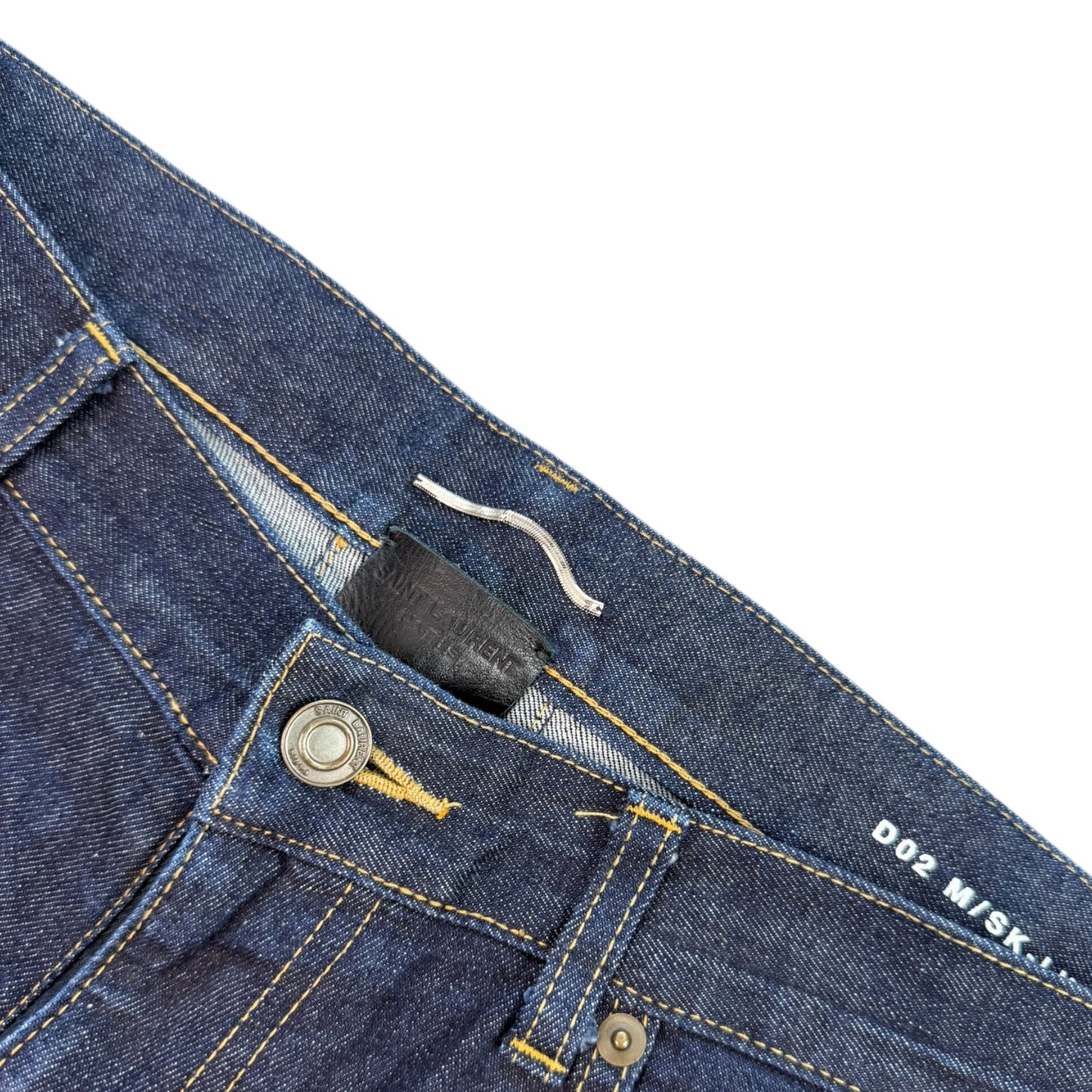 D02 Slim Jeans