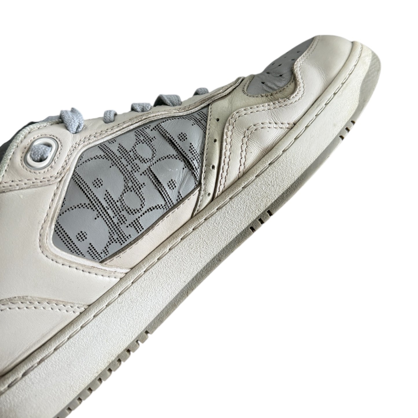 B27 SMOOTH CALFSKIN LOW TOP SNEAKERS