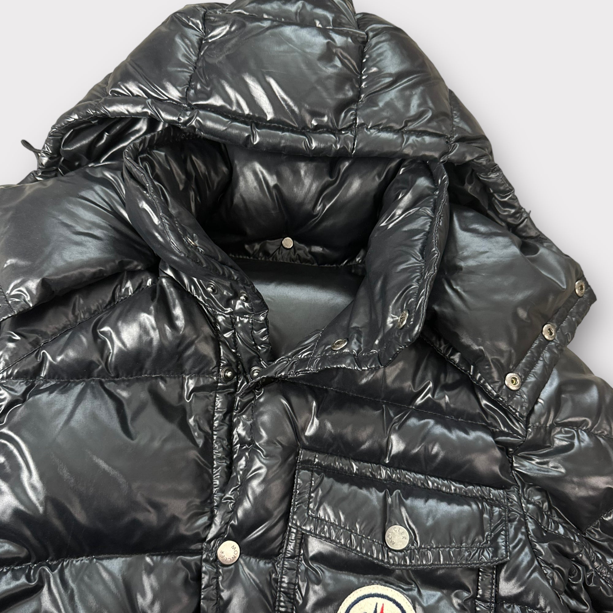 Moncler k2 hot sale down jacket